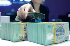 Loạt doanh nghiệp vẫn 'sống khỏe' qua mùa dịch nhờ tiền gửi ngân hàng: ACV thoát lỗ, Hòa Phát, Thế Giới Di Động nắm lượng tiền mặt kỉ lục