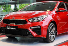 Mẫu xe sedan hạng C có giá dưới một tỉ đồng được ưa chuộng tại Việt Nam