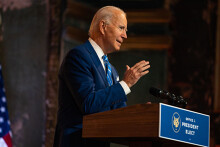 Tổng thống Trump chúc đối thủ Biden chóng hồi phục sau tai nạn
