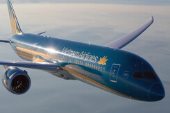 Nhiều chuyến bay của Vietnam Airlines phải thay đổi lịch do bão số 10