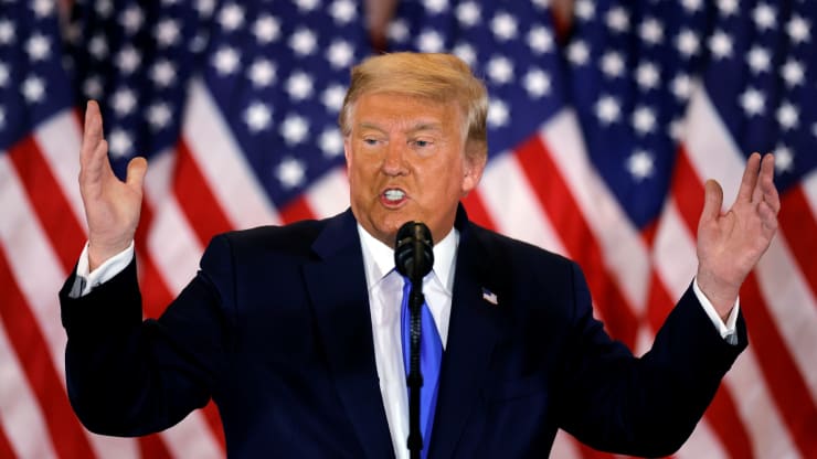 Ông Biden thắng thế, ông Trump vội vã khởi kiện các bang - Ảnh 1. Ông Biden thắng thế, ông Trump vội vã khởi kiện các bang - Ảnh 1.