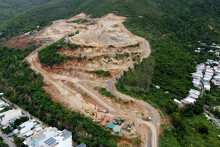 Nhiều dự án tại Nha Trang có nguy cơ sạt lở trước khi bão số 12 đổ bộ vào đất liền