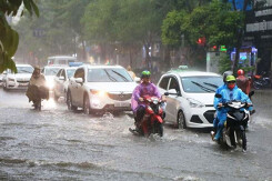 Thời tiết Đà Nẵng hôm nay 1/12: Không khí lạnh tiếp tục gây mưa rất to trên diện rộng, Đà Lạt sáng mưa