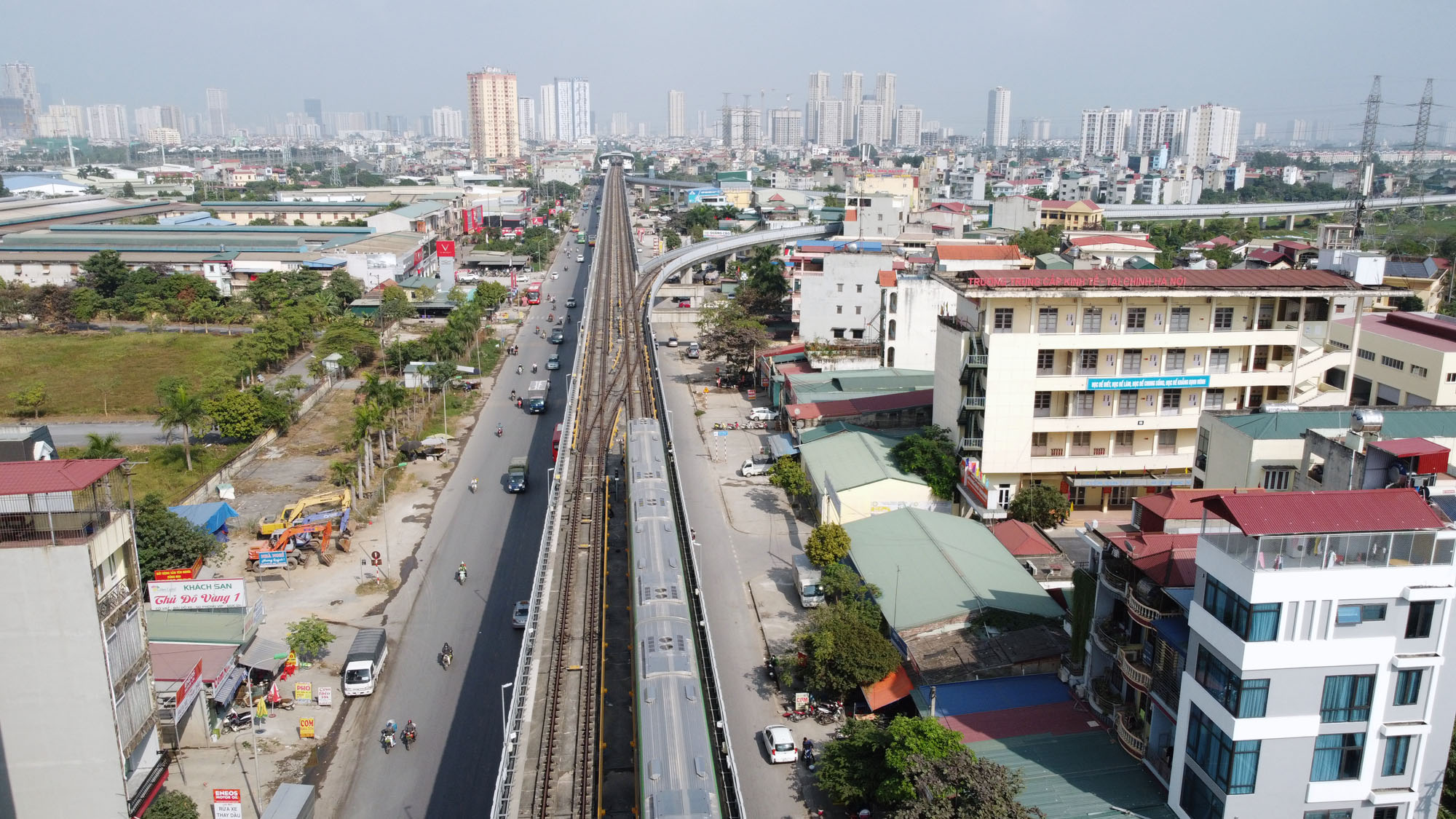 Cận cảnh các đoàn tàu Cát Linh - Hà Đông chạy gần 300 lượt mỗi ngày - Ảnh 2. Cận cảnh các đoàn tàu Cát Linh - Hà Đông chạy gần 300 lượt mỗi ngày - Ảnh 2.