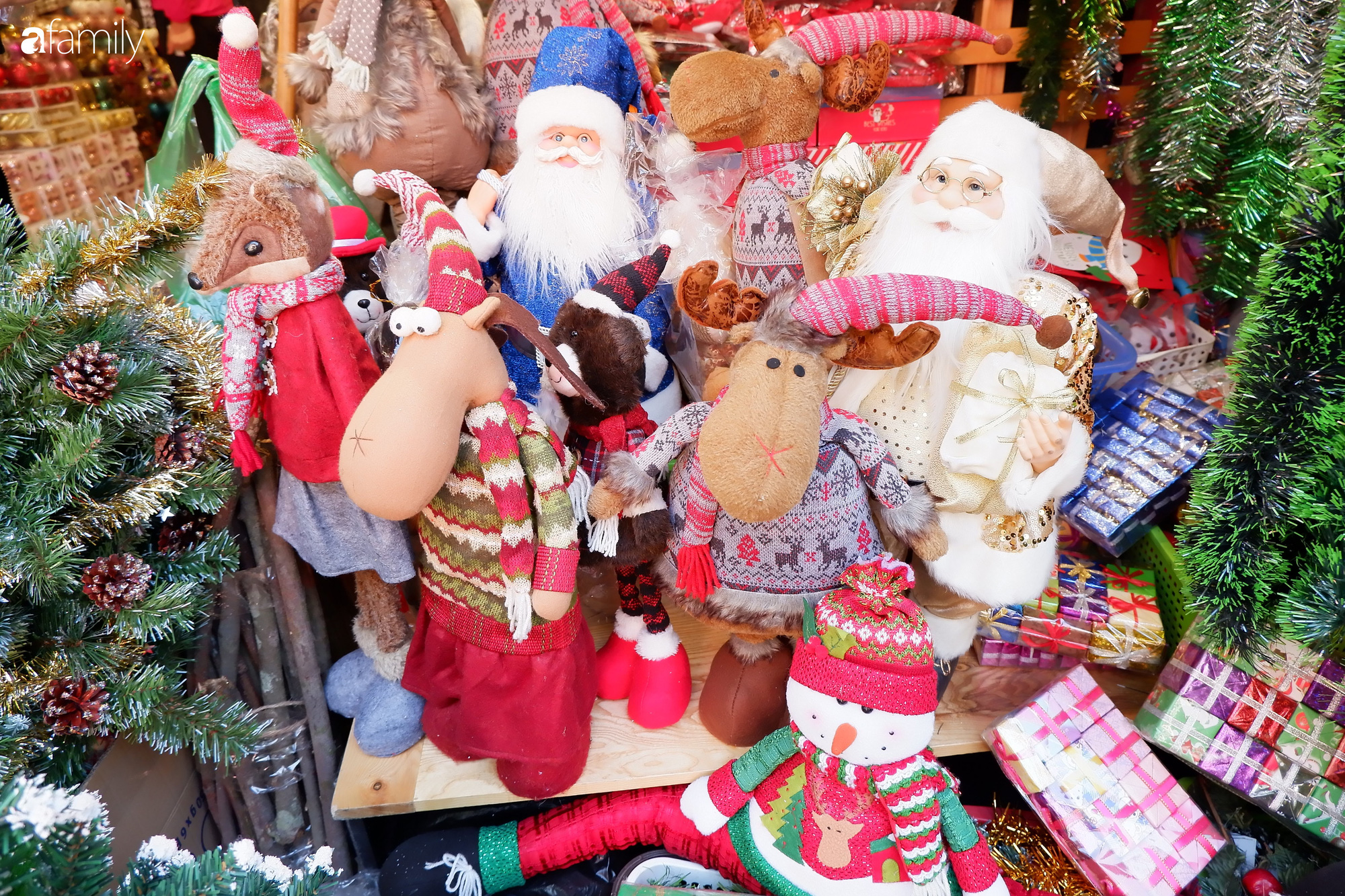 Bật mí các địa điểm đi chơi Noel ít người biết đến quanh Hà Nội  - Ảnh 2.