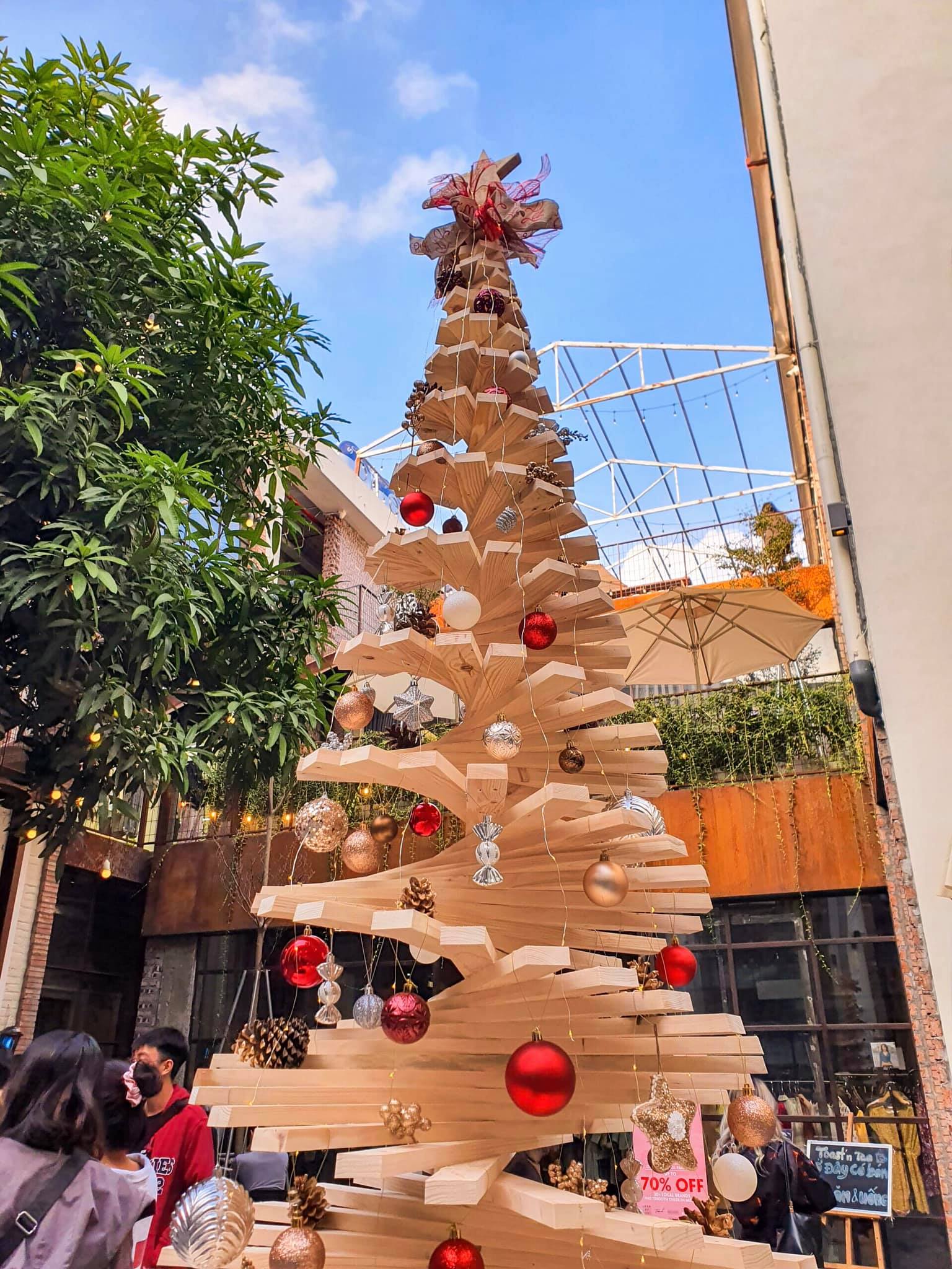Bật mí các địa điểm đi chơi Noel ít người biết đến quanh Hà Nội  - Ảnh 4.