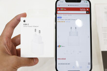 iPhone 12 Pro Max 128GB được mở bán kèm củ sạc nhanh 20W