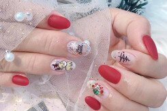 Hưởng ứng Noel bằng những mẫu nail có họa tiết nổi bật và độc đáo