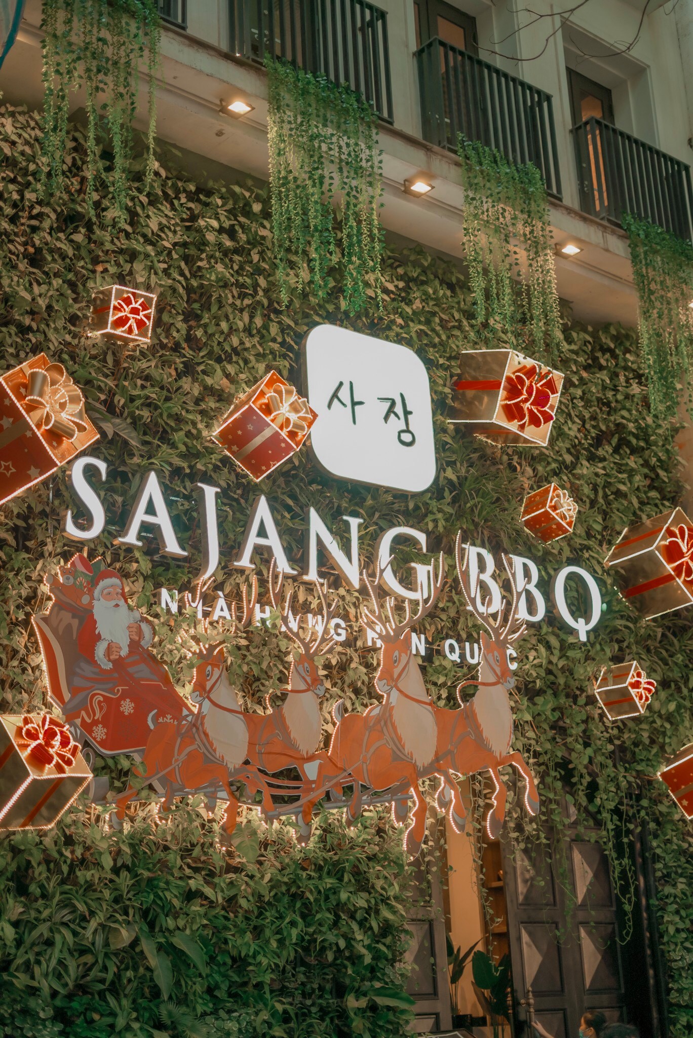 Gợi ý những địa điểm chụp ảnh mới lạ mùa Noel năm nay tại Hà Nội - Ảnh 3. Gợi ý những địa điểm chụp ảnh mới lạ mùa Noel năm nay tại Hà Nội - Ảnh 3.