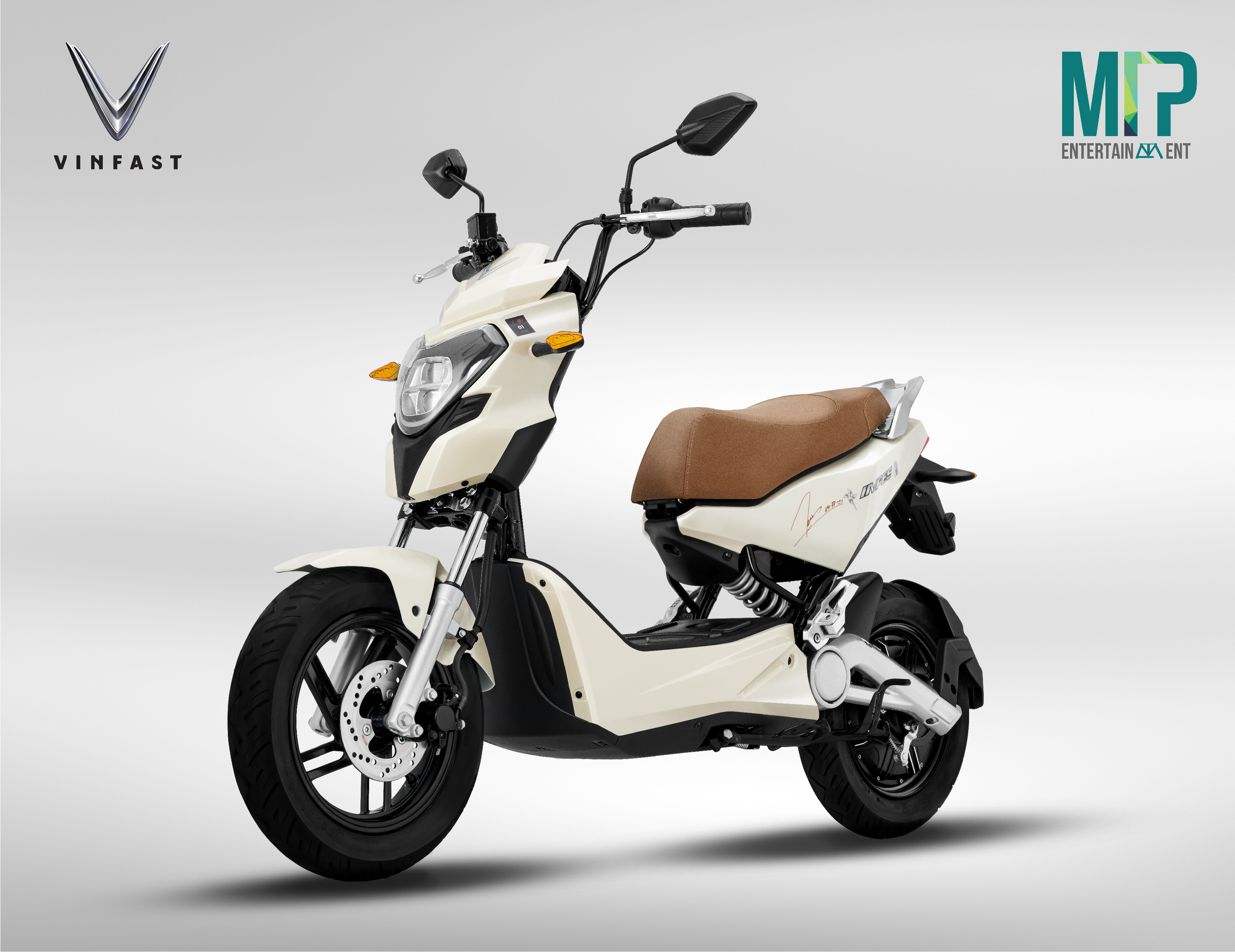 VinFast công bố hai mẫu xe máy điện mới mang đậm phong cách của Sơn Tùng M-TP - Ảnh 1. VinFast công bố hai mẫu xe máy điện mới mang đậm phong cách của Sơn Tùng M-TP - Ảnh 1.