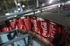 Coca Cola có thể phải chi đến 550 triệu USD tiền chi phí thôi việc