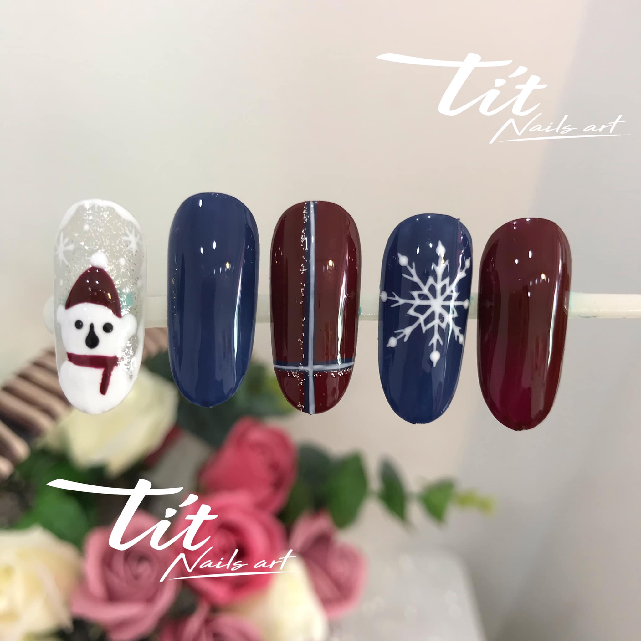 Hưởng ứng Noel bằng những mẫu nail có họa tiết nổi bật và độc đáo - Ảnh 3. Hưởng ứng Noel bằng những mẫu nail có họa tiết nổi bật và độc đáo - Ảnh 3.