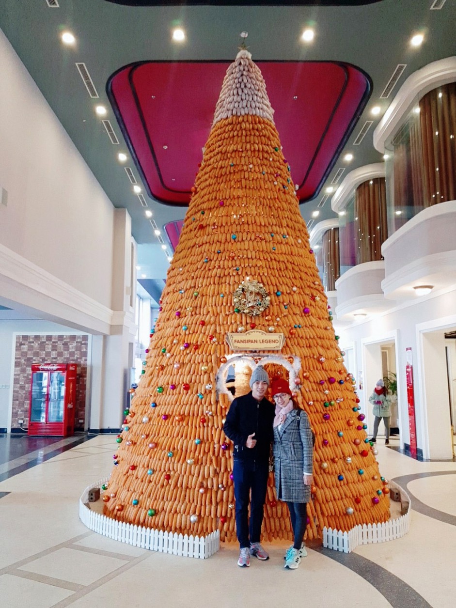 Những cây thông Noel làm từ nông sản độc đáo trong 'ngôi làng tuyết' ở Fansipan - Ảnh 5. Những cây thông Noel làm từ nông sản độc đáo trong 'ngôi làng tuyết' ở Fansipan - Ảnh 5.