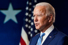 Ông Biden sẽ không vội gỡ bỏ thuế quan của ông Trump đối với Trung Quốc