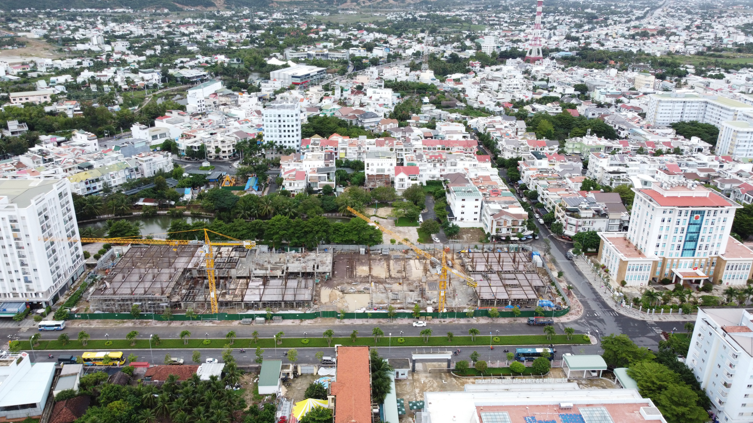 Năm 2021 BĐS Khánh Hòa kỳ vọng các dự án pháp lý chuẩn chỉnh - Ảnh 4. Năm 2021 BĐS Khánh Hòa kỳ vọng các dự án pháp lý chuẩn chỉnh - Ảnh 4.