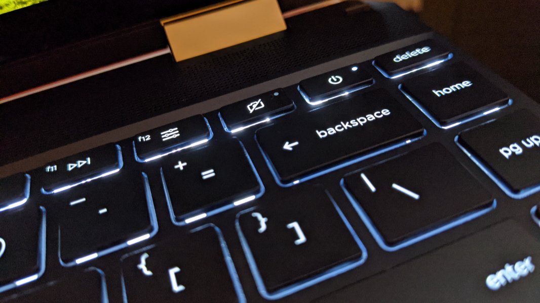 HP ra mắt máy tính xách tay Spectre x360 14 có giá gần 45 triệu đồng - Ảnh 2. HP ra mắt máy tính xách tay Spectre x360 14 có giá gần 45 triệu đồng - Ảnh 2.