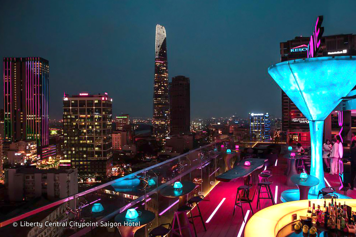 Lưu trọn khoảnh khắc chào năm mới với 15 quán cafe bar view đẹp ngắm pháo hoa - Ảnh 4. Lưu trọn khoảnh khắc chào năm mới với 15 quán cafe bar view đẹp ngắm pháo hoa - Ảnh 4.