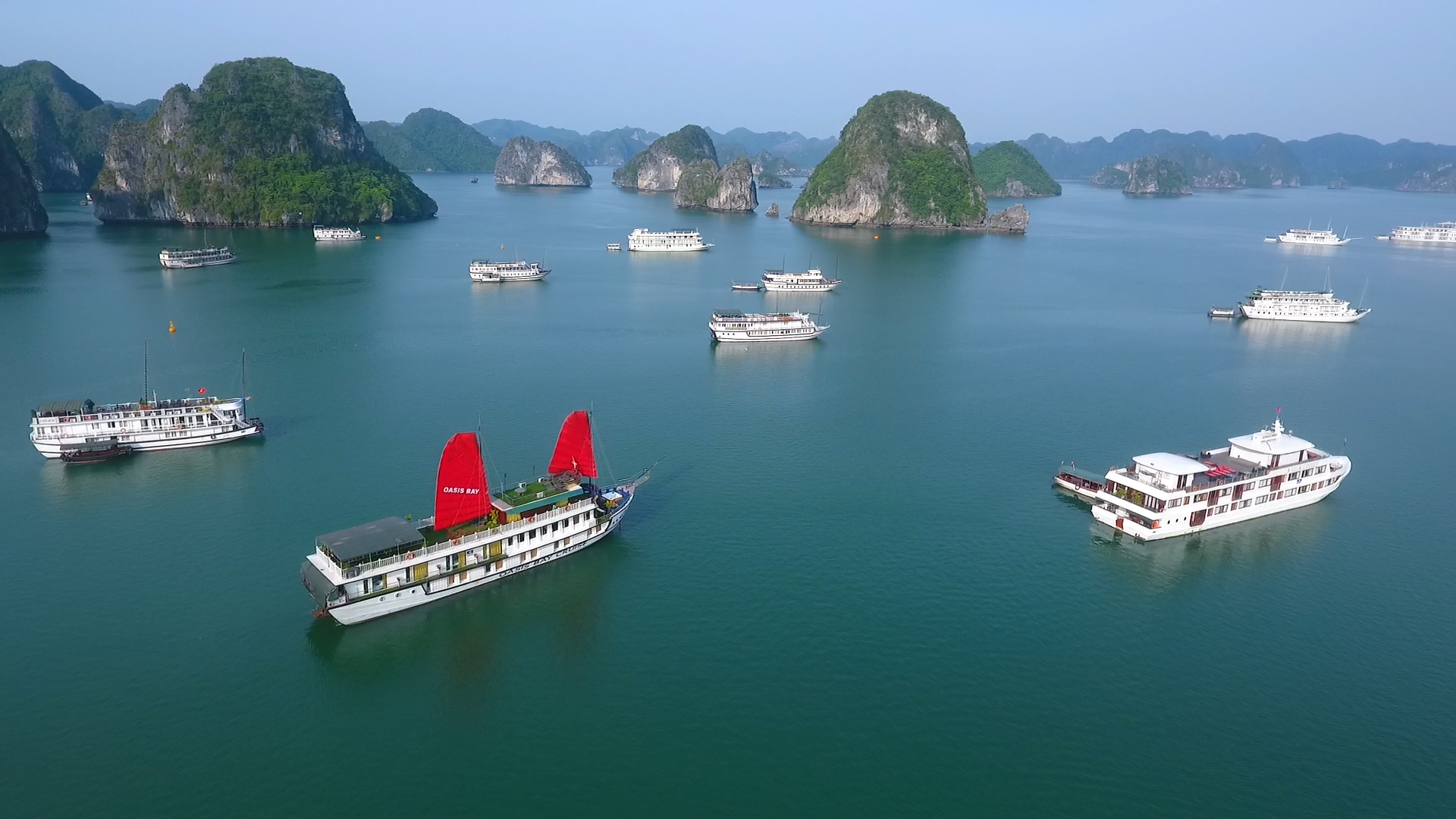 Quảng Ninh triển khai kích cầu du lịch trị giá 500 tỷ đồng - Ảnh 1. Quảng Ninh triển khai kích cầu du lịch trị giá 500 tỷ đồng - Ảnh 1.