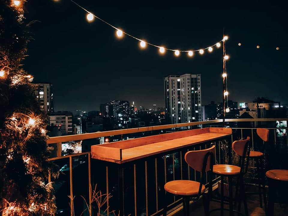 Lưu trọn khoảnh khắc chào năm mới với 15 quán cafe bar view đẹp ngắm pháo hoa - Ảnh 12. Lưu trọn khoảnh khắc chào năm mới với 15 quán cafe bar view đẹp ngắm pháo hoa - Ảnh 12.
