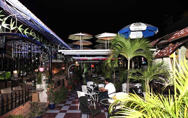 Lưu trọn khoảnh khắc chào năm mới với 15 quán cafe bar view đẹp ngắm pháo hoa - Ảnh 15. Lưu trọn khoảnh khắc chào năm mới với 15 quán cafe bar view đẹp ngắm pháo hoa - Ảnh 15.