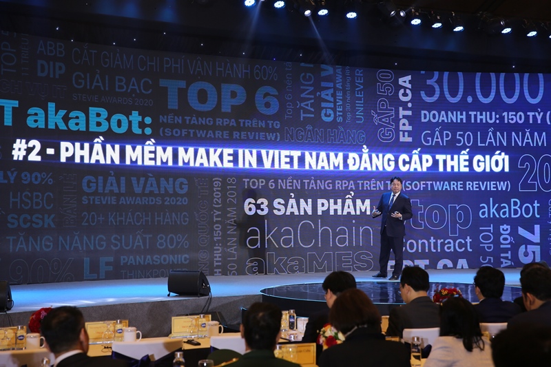 Chủ tịch FPT Trương Gia Bình: Vươn ra thế giới là một nỗ lực tuyệt vọng - Ảnh 1. Chủ tịch FPT Trương Gia Bình: Vươn ra thế giới là một nỗ lực tuyệt vọng - Ảnh 1.