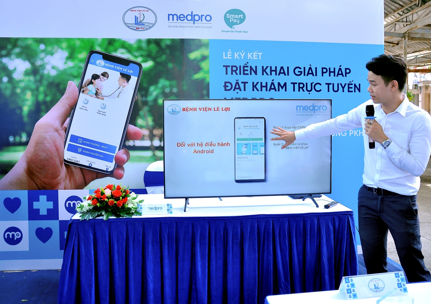 Khám bệnh trực tuyến lên ngôi, mở rộng đến nhiều bệnh viện tuyến tỉnh - Ảnh 2. Khám bệnh trực tuyến lên ngôi, mở rộng đến nhiều bệnh viện tuyến tỉnh - Ảnh 2.