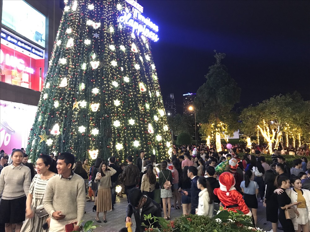 Thời tiết Đà Nẵng hôm nay 24/12: Trời vẫn rét và mưa rào rải rác, Đà Lạt lạnh rét trong đêm Noel - Ảnh 1. Thời tiết Đà Nẵng hôm nay 24/12: Trời vẫn rét và mưa rào rải rác, Đà Lạt lạnh rét trong đêm Noel - Ảnh 1.