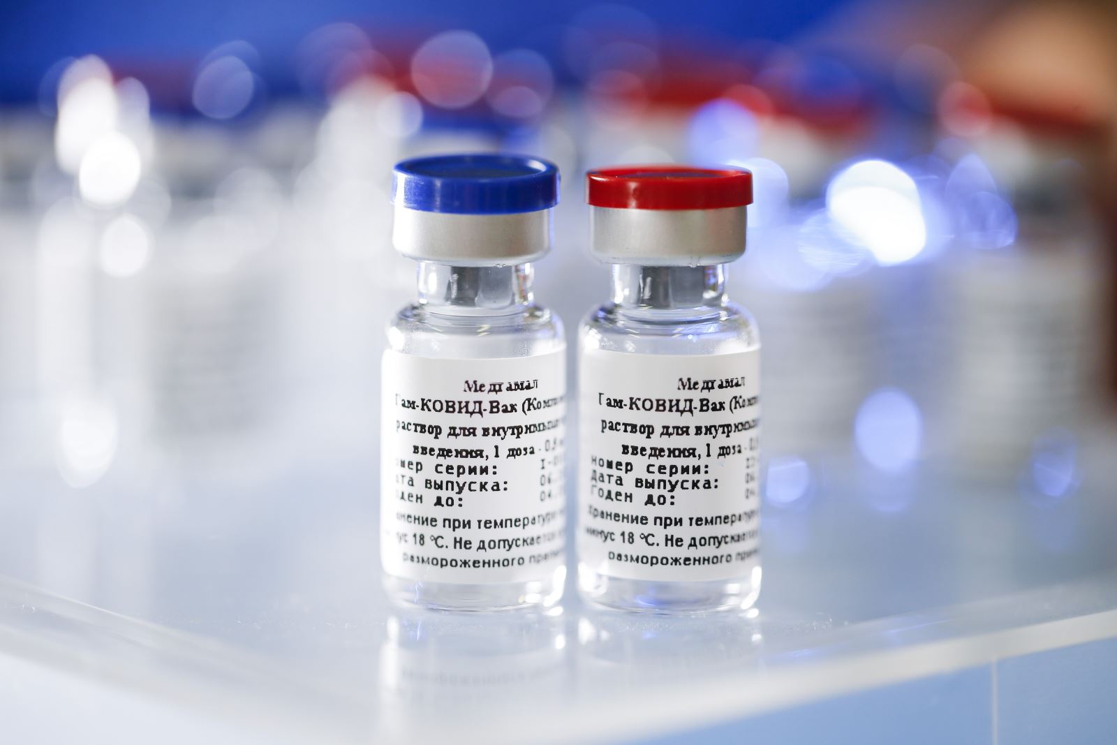 Nga tuyên bố đa số người tiêm vaccine Sputnik V không có tác dụng phụ - Ảnh 1.