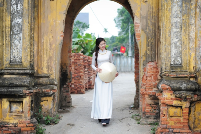 Dịp Tết Dương lịch, chụp ngay bộ ảnh áo dài thướt tha tại 5 địa điểm nổi tiếng ở Hà Nội - Ảnh 13. Dịp Tết Dương lịch, chụp ngay bộ ảnh áo dài thướt tha tại 5 địa điểm nổi tiếng ở Hà Nội - Ảnh 13.
