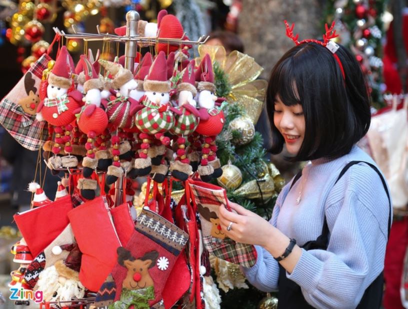 Thời tiết TP HCM hôm nay 25/12: Trời tiếp tục se lạnh trong dịp Noel, Cần Thơ chiều tối có mưa - Ảnh 1.