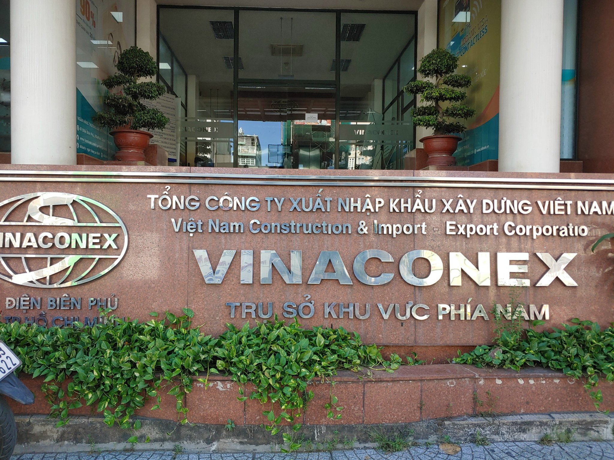 Vinaconex muốn thoái toàn bộ hơn 1 triệu cổ phần tại Vinaconex 27 - Ảnh 1. Vinaconex muốn thoái toàn bộ hơn 1 triệu cổ phần tại Vinaconex 27 - Ảnh 1.