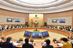 Vẫn cho phép chuyên gia, nhà đầu tư nước ngoài nhập cảnh Việt Nam, hạn chế cách li ở Hà Nội