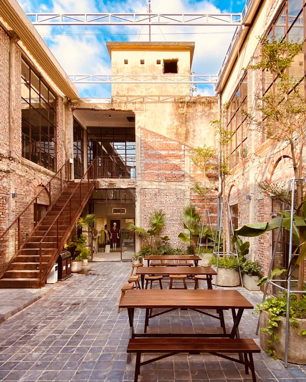 Complex 01, tụ điểm vui chơi giải trí ‘mới toanh’ tại Hà Nội - Ảnh 1. Complex 01, tụ điểm vui chơi giải trí ‘mới toanh’ tại Hà Nội - Ảnh 1.