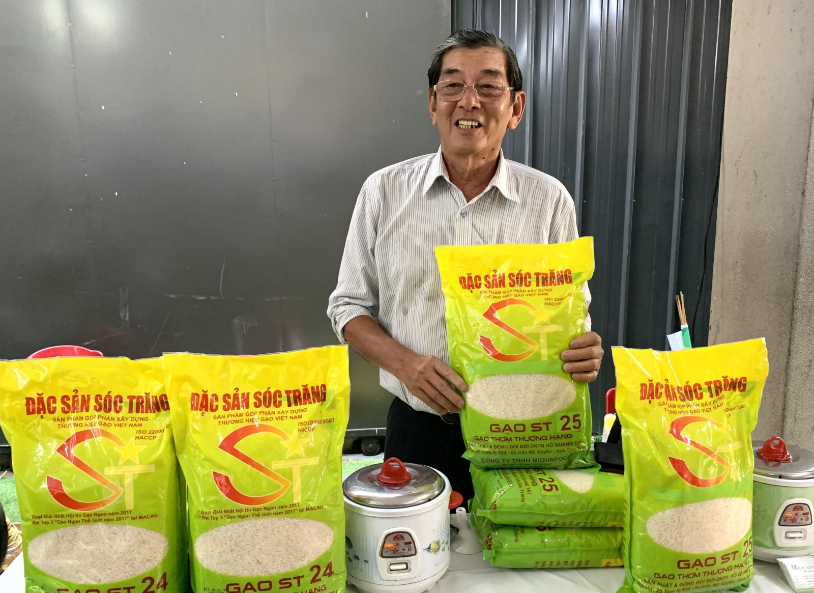 Gạo ST25 của Việt Nam tiếp tục đạt giải cao Cuộc thi gạo ngon thế giới 2020 - Ảnh 1. Gạo ST25 của Việt Nam tiếp tục đạt giải cao Cuộc thi gạo ngon thế giới 2020 - Ảnh 1.