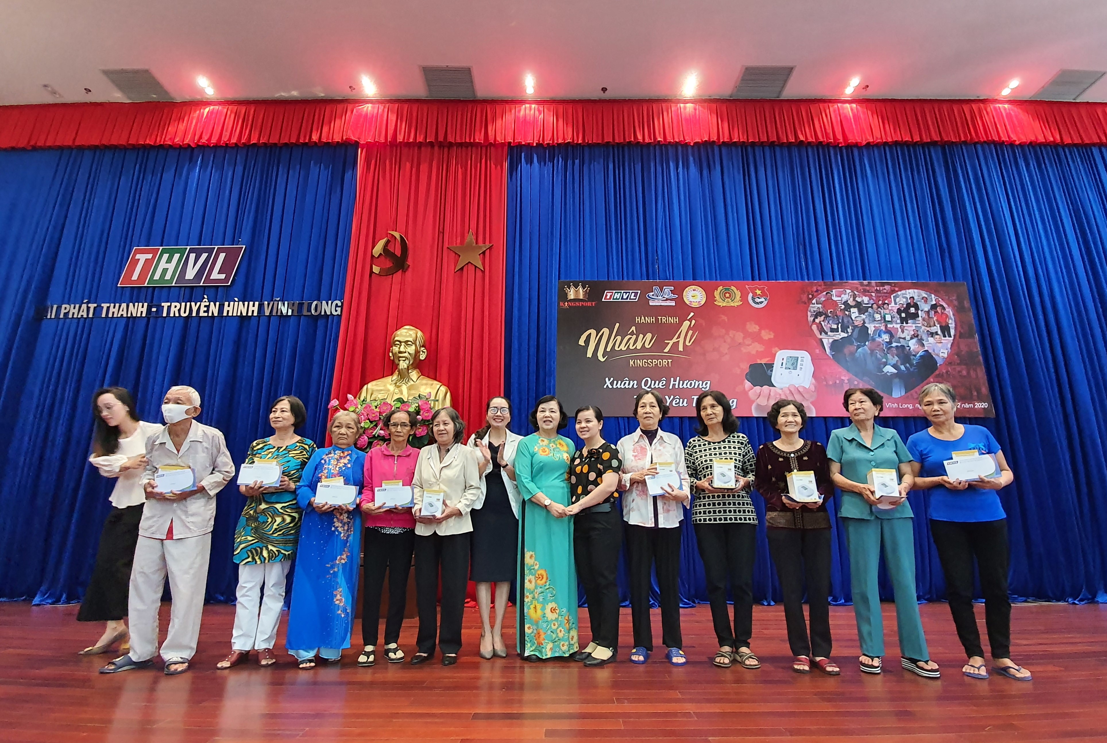 Mạng xã hội truyền hơi ấm cho những hành trình nhân ái đầy nghĩa tình - Ảnh 3.