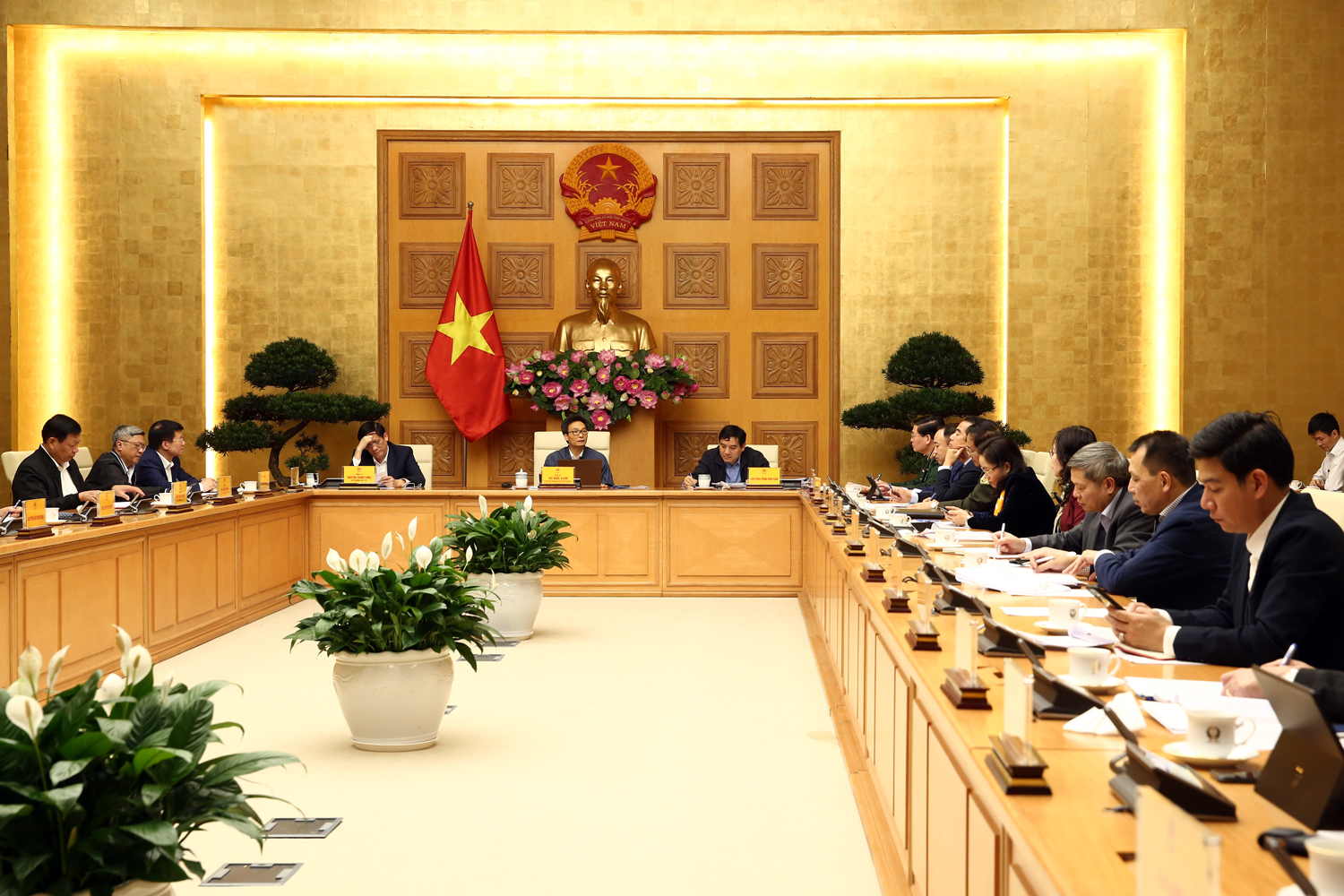 Bộ Y tế: Đến quí II/2022, Việt Nam mới có thể cung ứng rộng rãi vắc xin COVID-19 - Ảnh 1. Bộ Y tế: Đến quí II/2022, Việt Nam mới có thể cung ứng rộng rãi vắc xin COVID-19 - Ảnh 1.