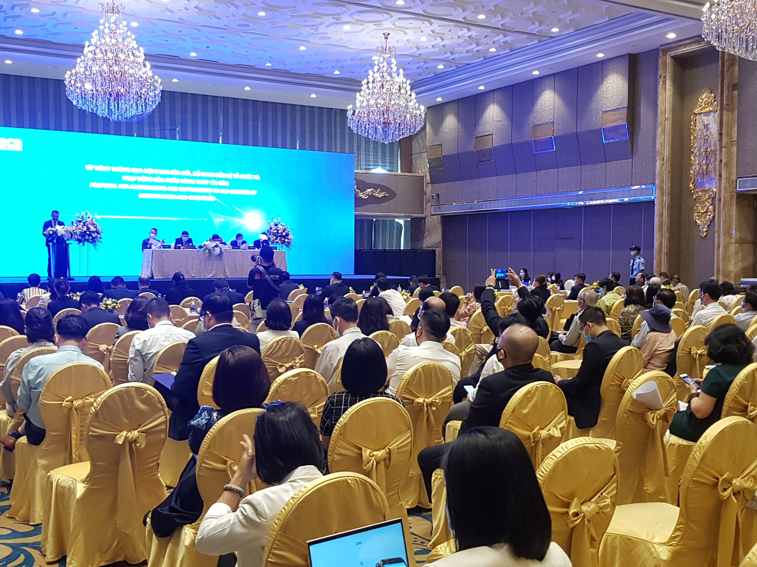 SCB thông qua kế hoạch tăng vốn, nhận các bất động sản để thu hồi nợ - Ảnh 1. SCB thông qua kế hoạch tăng vốn, nhận các bất động sản để thu hồi nợ - Ảnh 1.