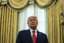 Hi vọng lật ngược kết quả của phe Trump kéo dài đến 8/12