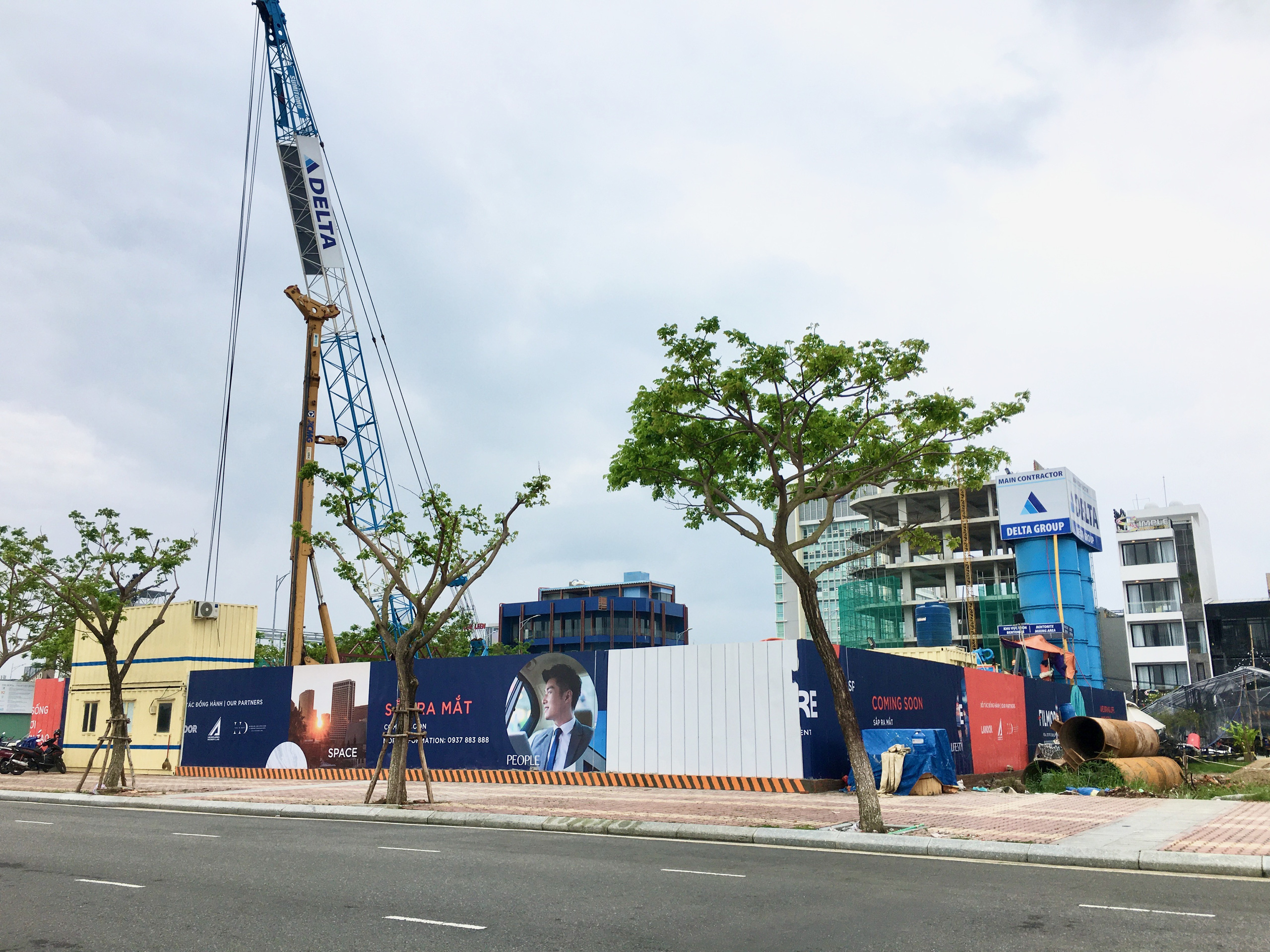 Chủ đầu tư đứng sau hai khu đất vàng cạnh sông Hàn Đà Nẵng sẽ xây 500 căn hộ cao cấp nghìn tỉ đồng - Ảnh 2. Chủ đầu tư đứng sau hai khu đất vàng cạnh sông Hàn Đà Nẵng sẽ xây 500 căn hộ cao cấp nghìn tỉ đồng - Ảnh 2.
