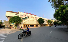 Những ngày cách li xã hội, người ta mới kịp nhìn lại một Hà Nội thật khác
