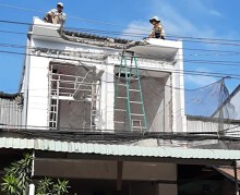 Sóc Trăng: Giám đốc trung tâm y tế thừa nhận sai, tự tháo nhà xây trái phép