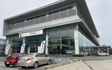 Các hãng ô tô tại Việt Nam làm gì trong mùa dịch?