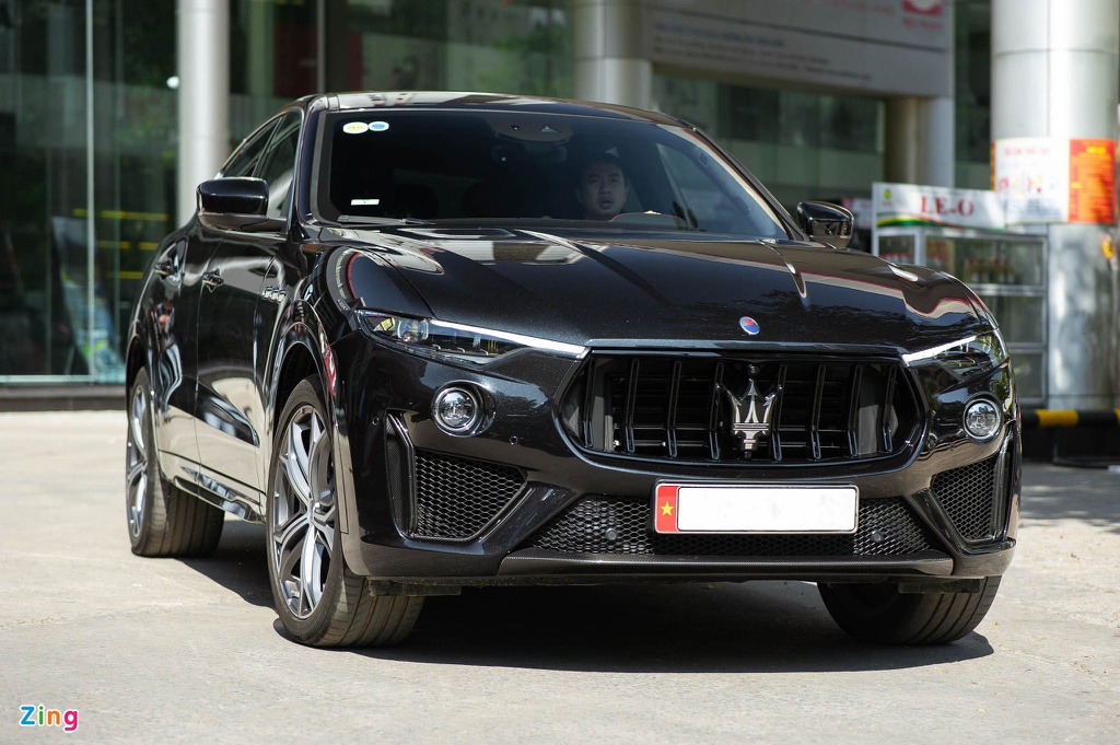 Những mẫu SUV đắt giá nhất Việt Nam, cao nhất 32 tỷ đồng - Ảnh 2. Những mẫu SUV đắt giá nhất Việt Nam, cao nhất 32 tỷ đồng - Ảnh 2.