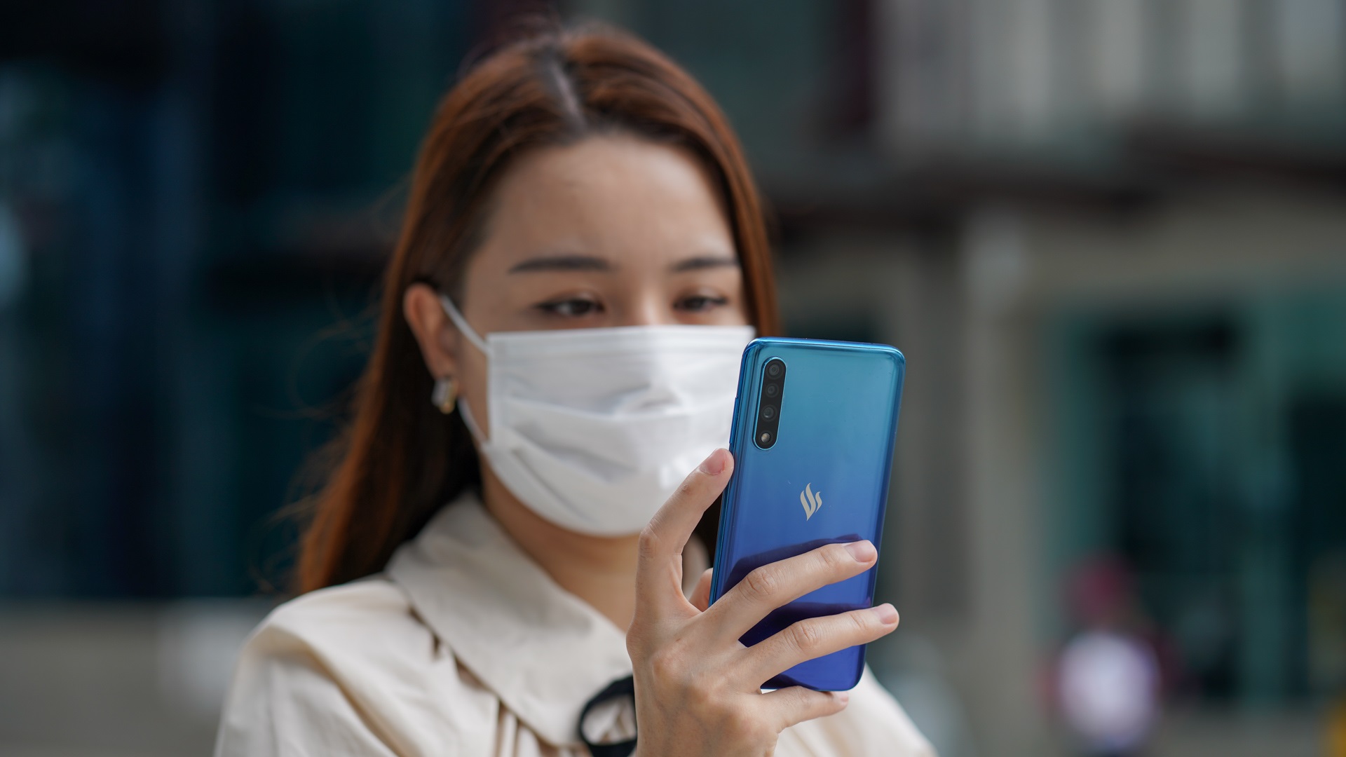 Vingroup giới thiệu công nghệ nhận diện khuôn mặt ngay cả khi đeo khẩu trang, sẽ cung cấp miễn phí để chống dịch Covid - 19 - Ảnh 1. Vingroup giới thiệu công nghệ nhận diện khuôn mặt ngay cả khi đeo khẩu trang, sẽ cung cấp miễn phí để chống dịch Covid - 19 - Ảnh 1.