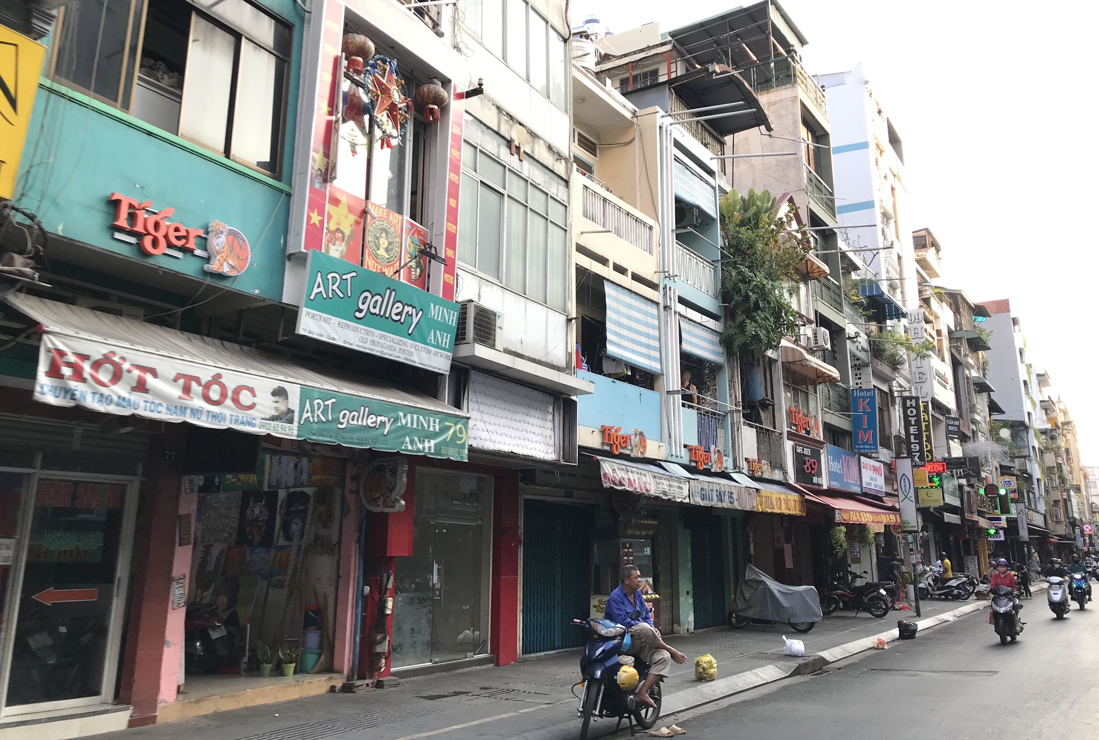 TP HCM thúc giảm giá điện, nước, miễn giảm lãi vay hỗ trợ doanh nghiệp sau dịch Covid-19 - Ảnh 2. TP HCM thúc giảm giá điện, nước, miễn giảm lãi vay hỗ trợ doanh nghiệp sau dịch Covid-19 - Ảnh 2.
