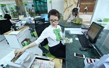 Giữa dịch Covid-19, lợi nhuận Vietcombank giảm 655 tỉ đồng