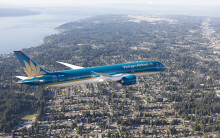 Vietnam Airlines và Vinpearl đề xuất tặng 5.000 kì nghỉ tri ân lực lượng y tế tuyến đầu chống dịch Covid-19