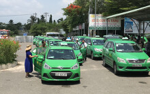 TP HCM chưa cho phép taxi, xe công nghệ, xe buýt, xe khách liên tỉnh hoạt động lại vào ngày mai, 23/4