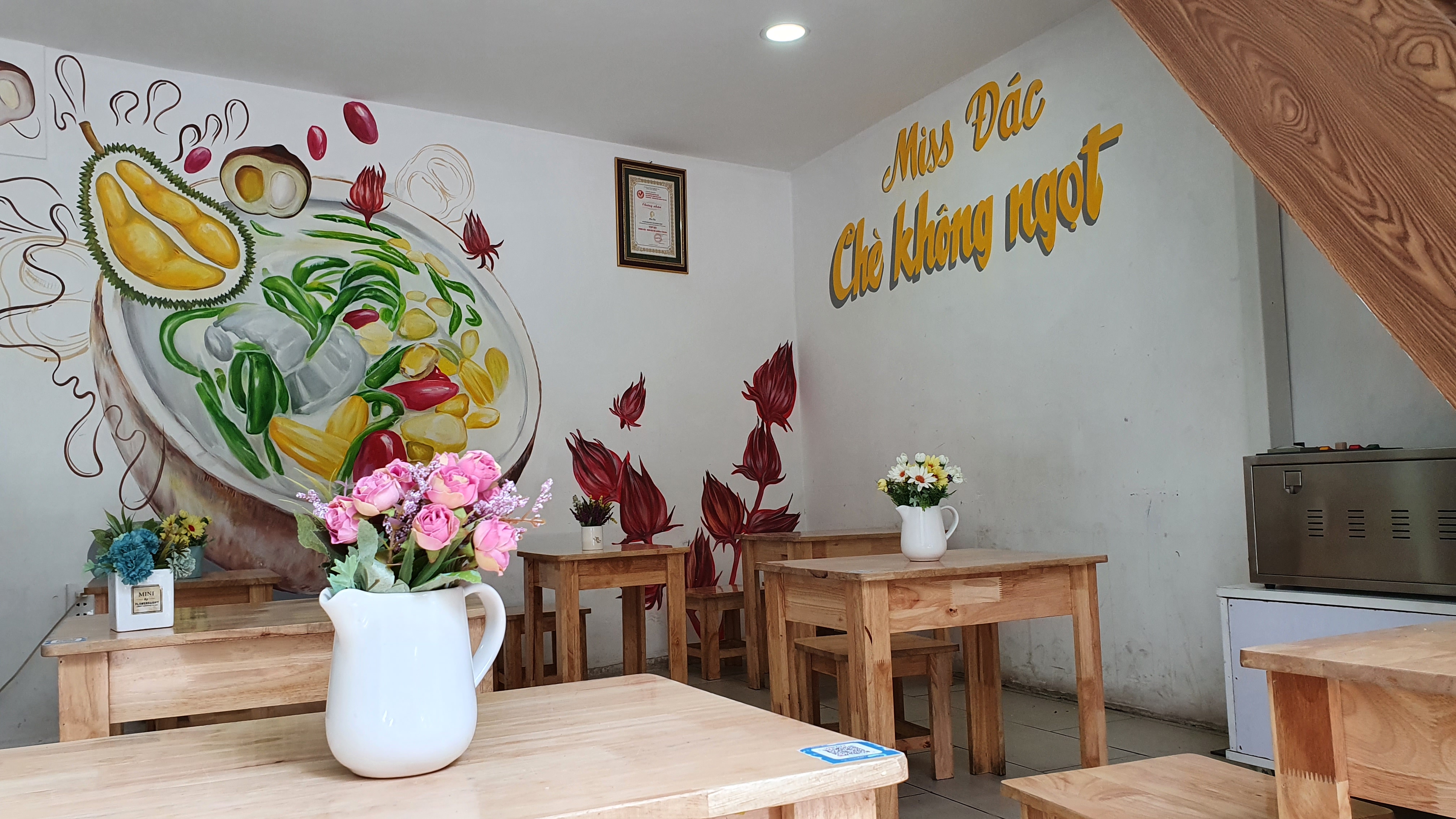 Đi qua mùa dịch, Covid-19 để lại bài học gì cho các chủ hàng quán tại TP HCM? - Ảnh 8. Đi qua mùa dịch, Covid-19 để lại bài học gì cho các chủ hàng quán tại TP HCM? - Ảnh 8.