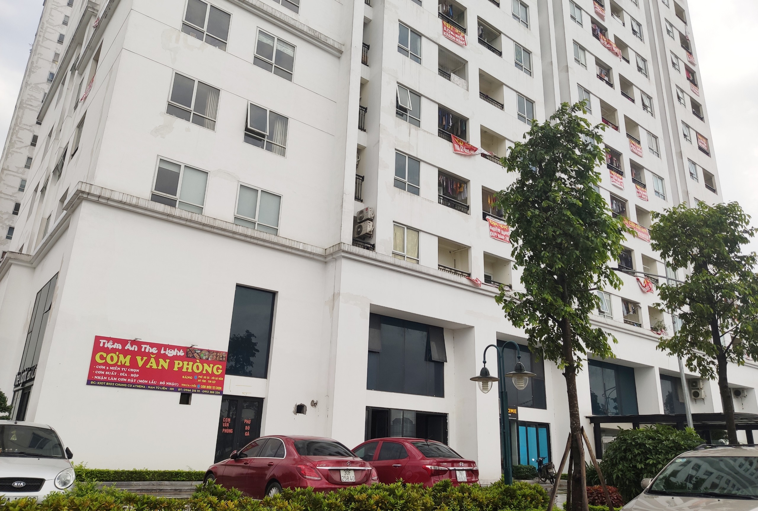 Cận cảnh chung cư Athena Complex của Công ty 379 sẽ bị cưỡng chế vi phạm - Ảnh 2. Cận cảnh chung cư Athena Complex của Công ty 379 sẽ bị cưỡng chế vi phạm - Ảnh 2.